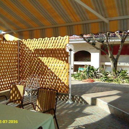 Hana Apartments زادار المظهر الخارجي الصورة